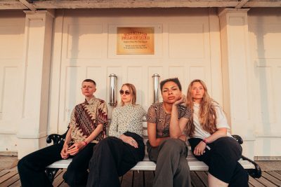Loupe – Not Alone