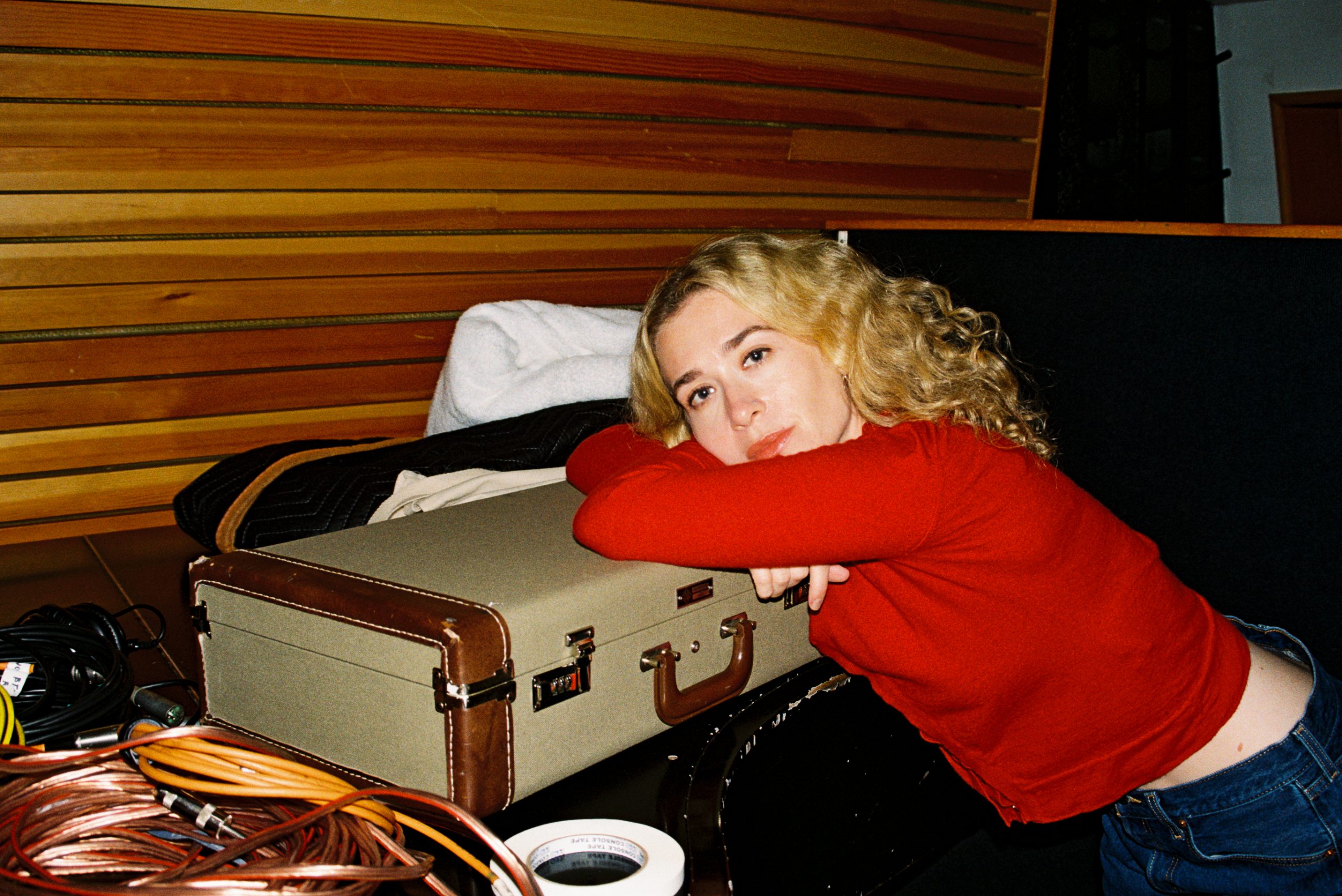 Popwarmer: Blondshell ft. Gigi Perez – Arms