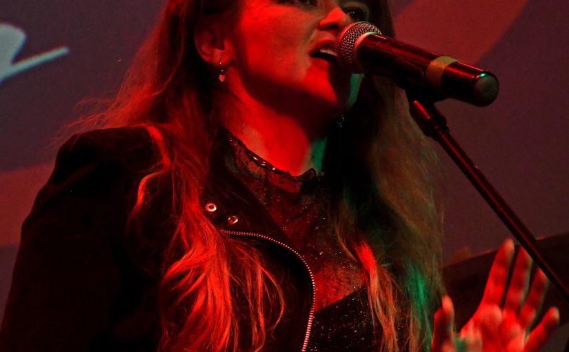 Grace de Gier releases “Done” — a cinematic rock anthem about emotional freedom