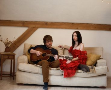 King Hannah – This Hotel Room