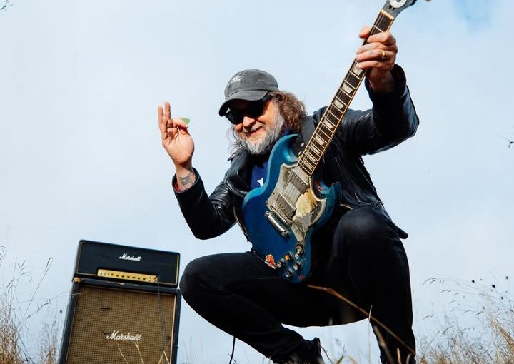 King Tuff – Twisted On A Train