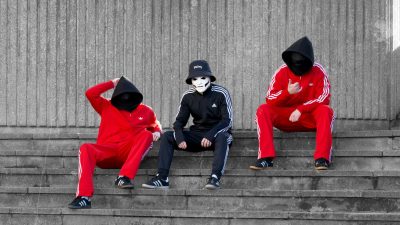 Popwarmer: The Skinner Brothers – PIE N MASH