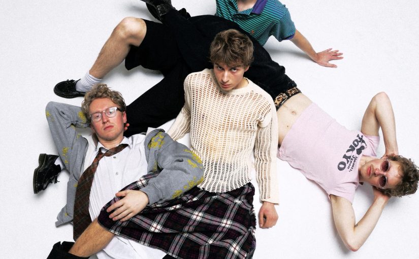 Popwarmer: Banji – In Motion