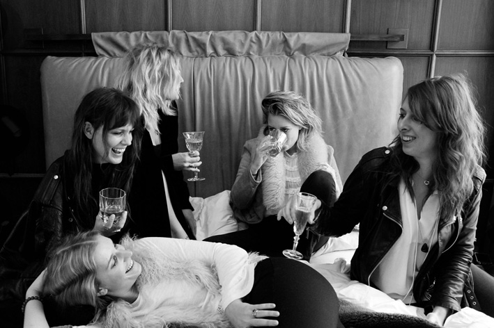 Arcadia is de nieuwe single van Bells Of Youth