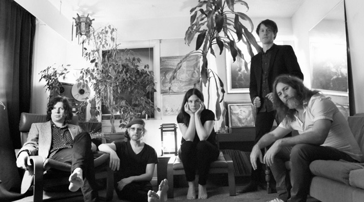 Black Mountain op 15 april naar de Melkweg