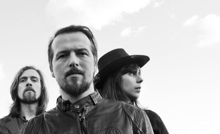 Drive Like Maria kondigt derde studioalbum en clubtour aan