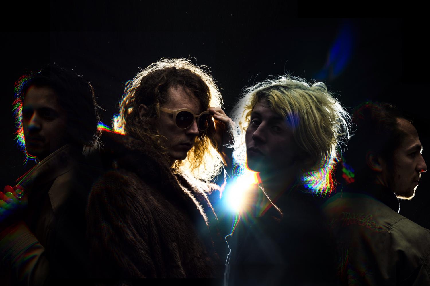 Mystery Jets – The World Is Overtaking Me