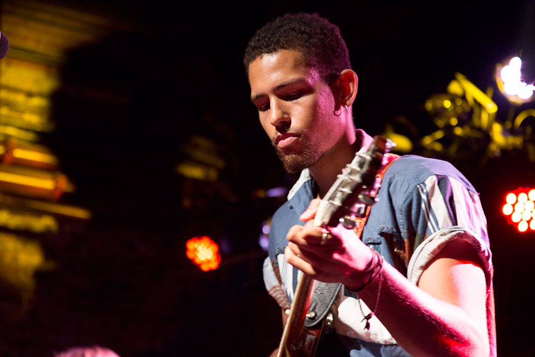 NoMbe – Young Heart