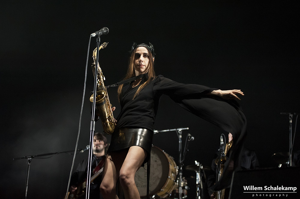 PJ Harvey komt naar Crossing Border 2016