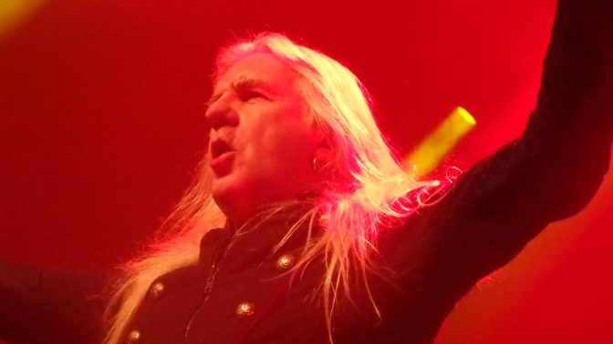 De eerste drie Saxon albums als re-isseus uit op 30 maart