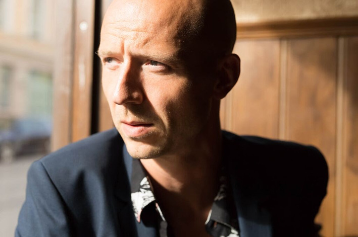Sivert Høyem presenteert nieuwe single Sleepwalking Man