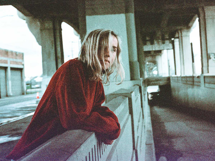 The Japanese House op tour met The 1975