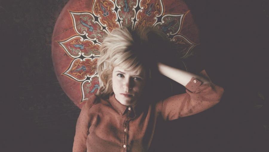 Amber Arcades- Fading Lines