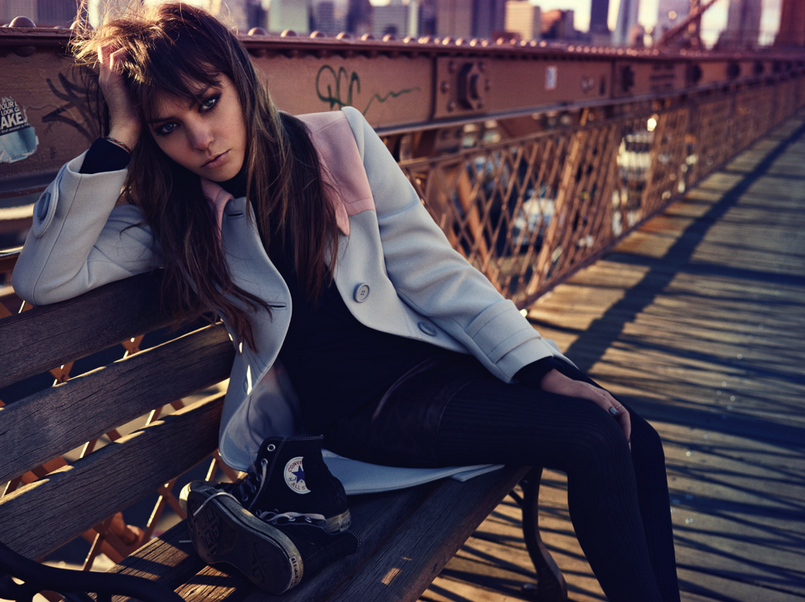 Angel Olsen – Shut Up Kiss Me
