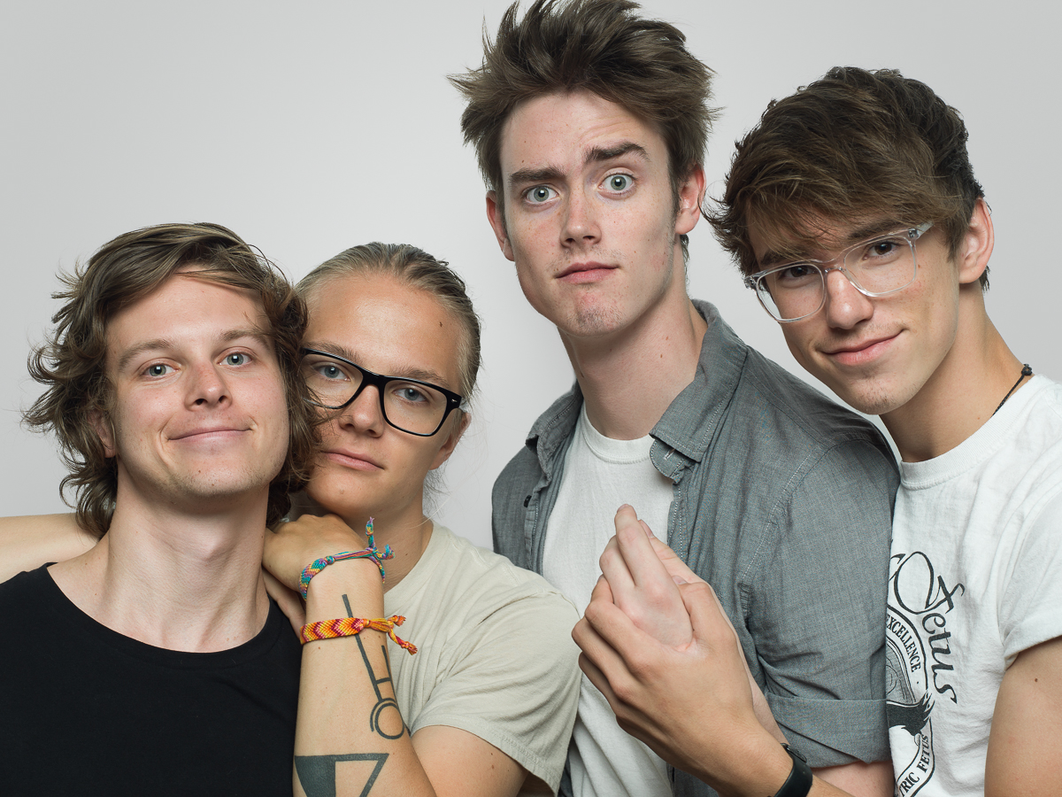 IJsbreker: Hippo Campus