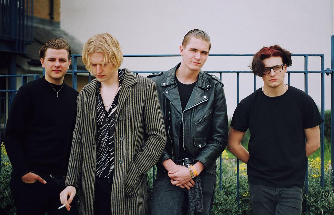 IJsbreker: Sundara Karma