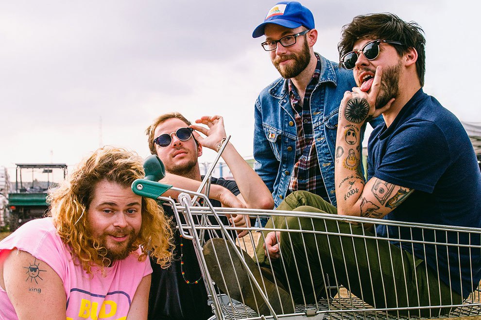Wavves – Daisy