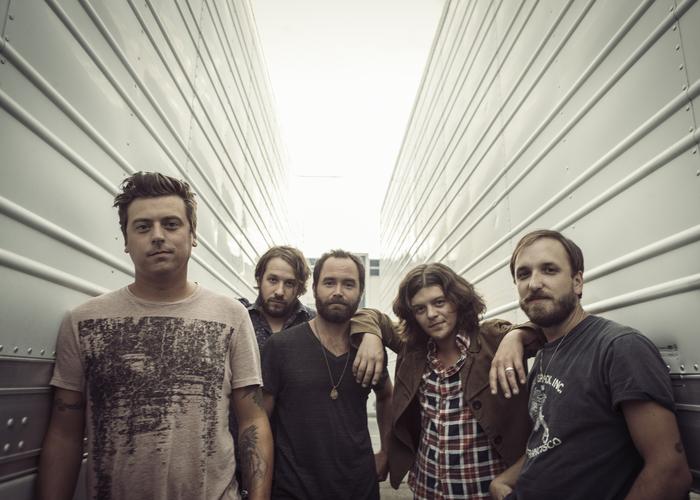 The Wild Feathers – Lonely Is A Lifetime